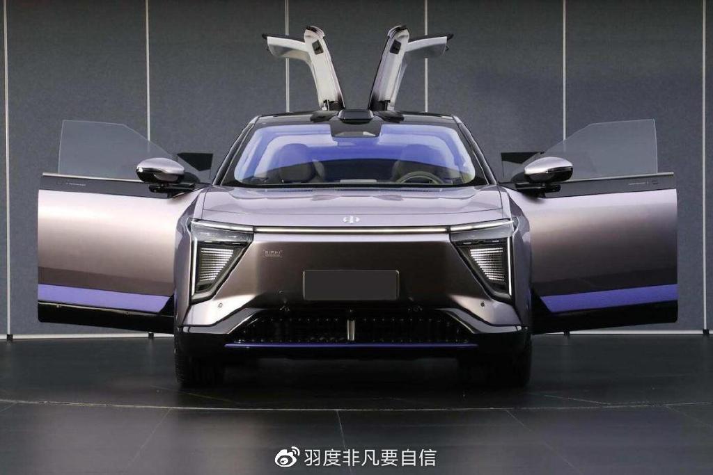 蔚来迎来强悍对手,高合新款SUV亮相上海车展,价位下沉或在35万