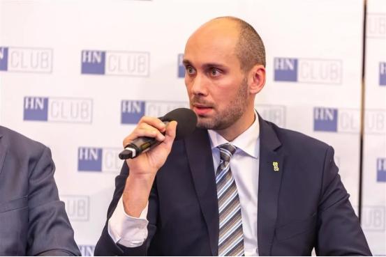 又一国窜访台湾,公然宣称要“效仿立陶宛”!国台办回应绝了休闲区蓝鸢梦想 - Www.slyday.coM 又一国窜访台湾,公然宣称要“效仿立陶宛”!国台办回应绝了休闲区蓝鸢梦想 - Www.slyday.coM