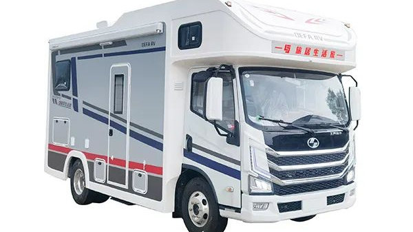 德发上汽跃进H500轻卡C型房车 大空间大水电旅途无忧