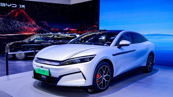 比亚迪汉L与唐L双旗舰亮相苏州五一车展