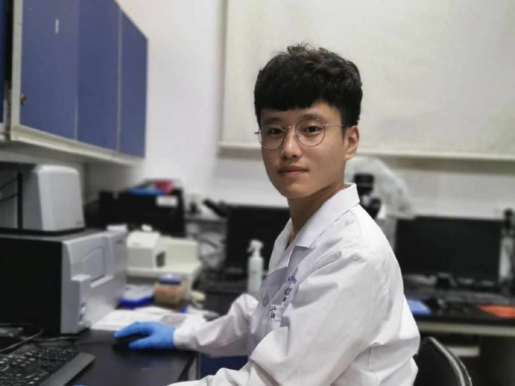 花40万去国外读硕士,回国后找不到工作,直言学历贬值休闲区蓝鸢梦想 - Www.slyday.coM 花40万去国外读硕士,回国后找不到工作,直言学历贬值休闲区蓝鸢梦想 - Www.slyday.coM