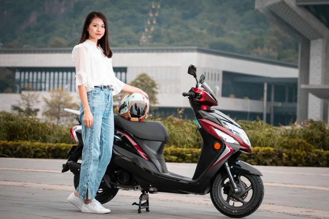 新大洲本田ex125图片,新大洲本田125图片 淑女日常用车记,可可与新大洲本田ex125