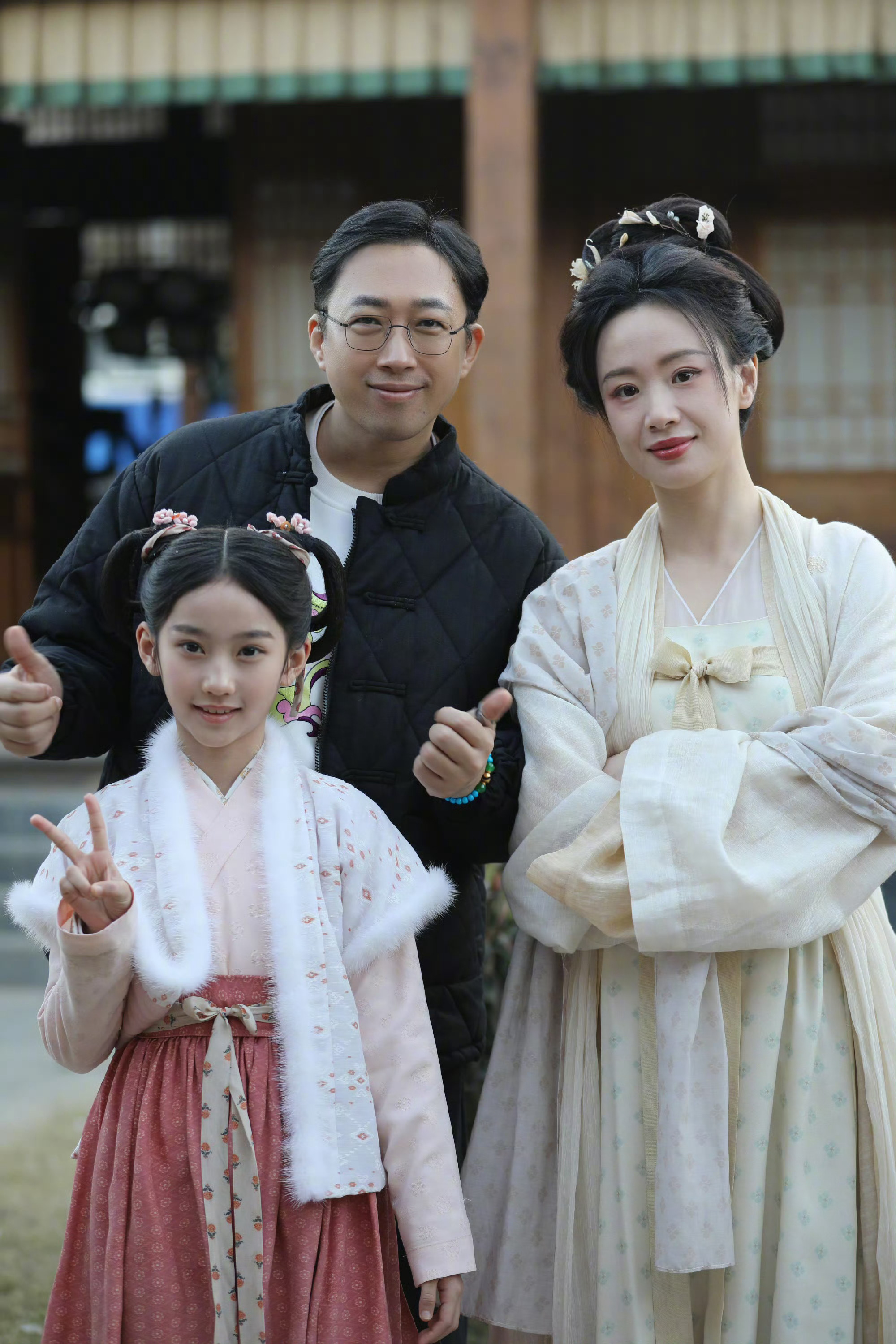 李梦客串《金吾不禁》，剧中造型好美，拍摄顺利期待早日见面