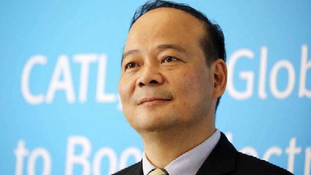 市值缩水超6000亿！车企叫苦不迭，万亿电池巨头“危机”隐现？