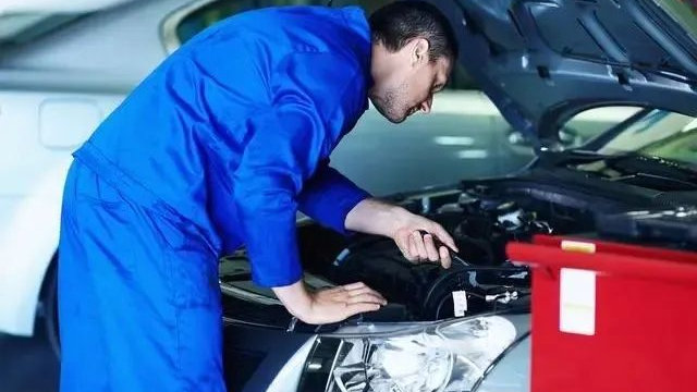 维修保养项目哪些去修理厂 哪些建议去4S店