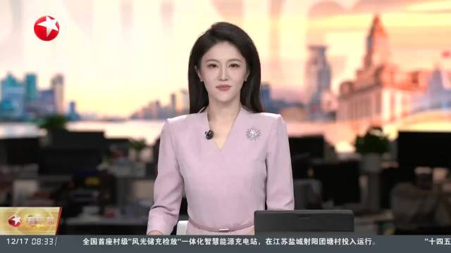 山东东营：越野车路口不移动 司机竟醉驾昏睡