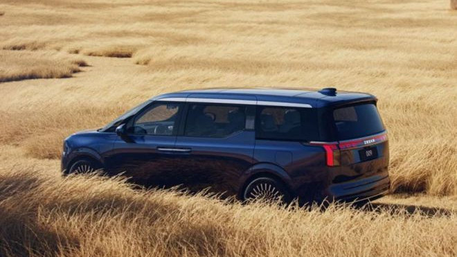 极氪009、腾势D9、岚图梦想家对比，高端MPV的内卷有多严重？