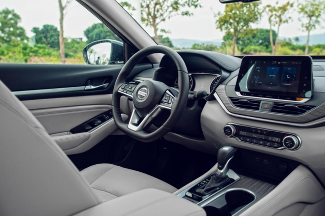 买沙发送车？你们都错怪天籁了，动力制霸，央视点赞