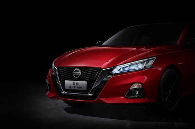 买沙发送车？你们都错怪天籁了，动力制霸，央视点赞