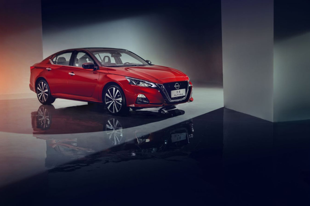 买沙发送车？你们都错怪天籁了，动力制霸，央视点赞