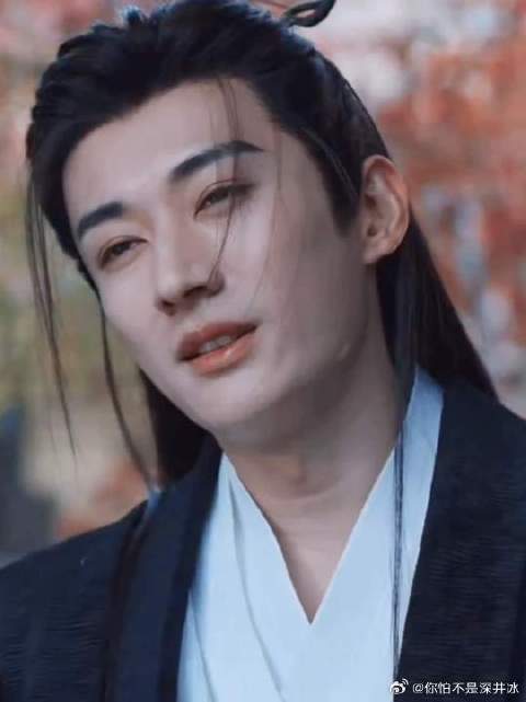 好超前的精神状态，有一种平静的疯感