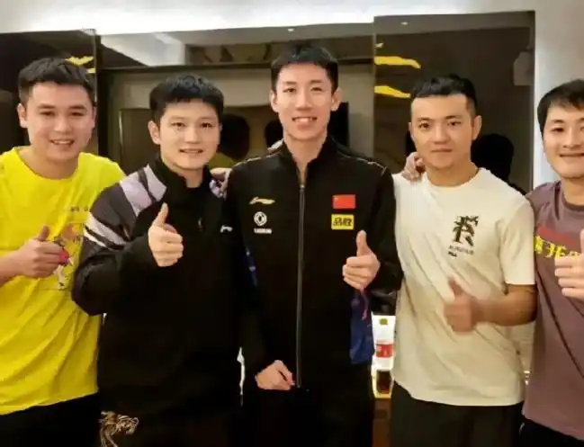 正式退役，国乒帅哥官宣，女友高颜值，也打乒乓，樊振东好友