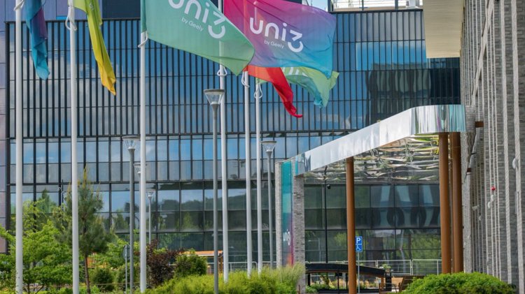 吉利欧洲创新中心：全球化研发体系的“技术锚点”