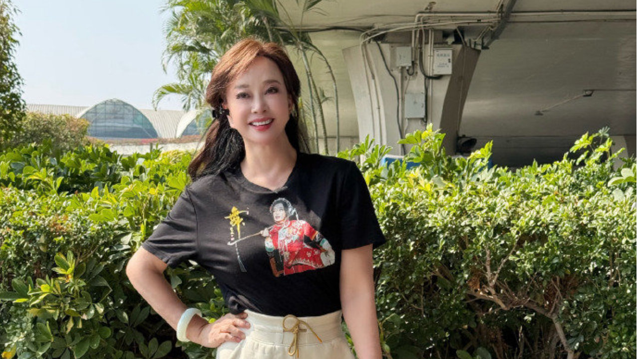 刘晓庆喊话周扬青：眼睛整得再大也看不清渣男