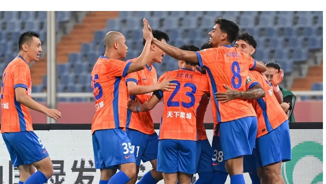 保三争一！泰山必须补强后防短板，外援中卫即将到位，是条大鱼？