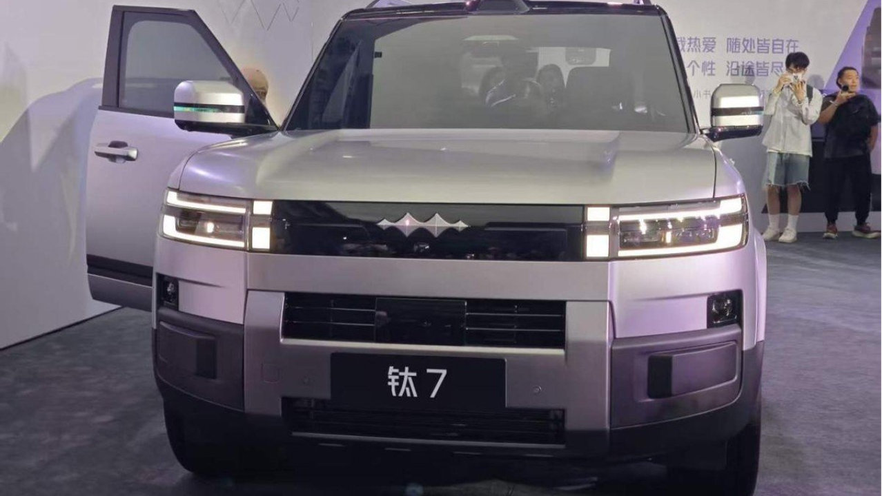 19.98万元起，方程豹钛7EV闪充版打出“三张牌”，都是狠招