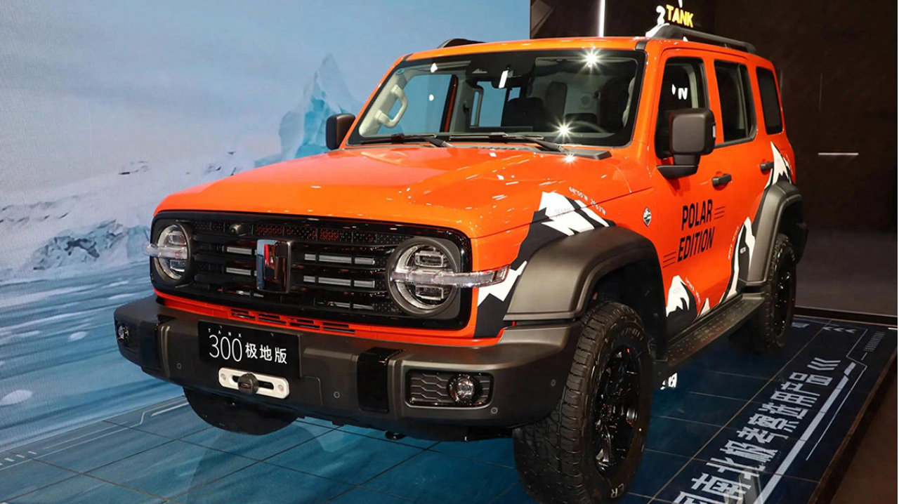 坦克300极地版上市，带前风挡+雨刮喷嘴加热，汽油柴油两种动力