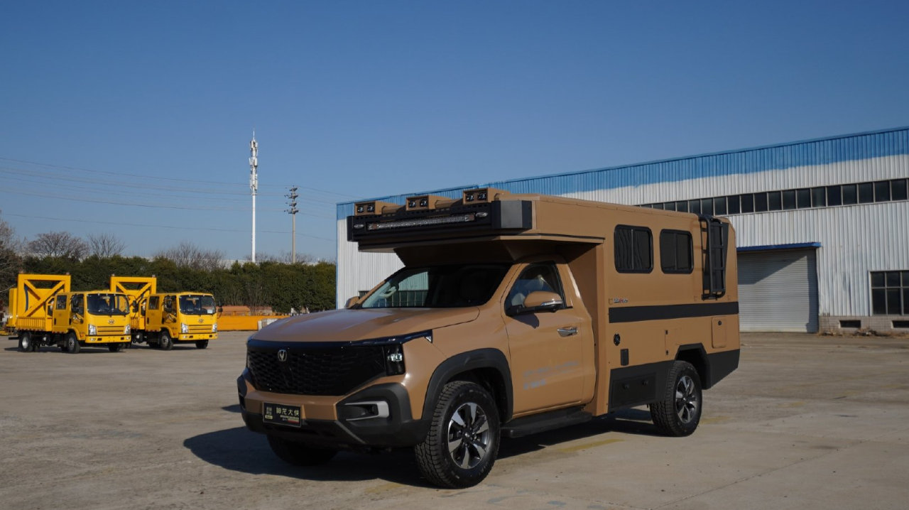 硬朗皮卡机甲风还能下地库的新能源房车，3月6日亮相成都房车展