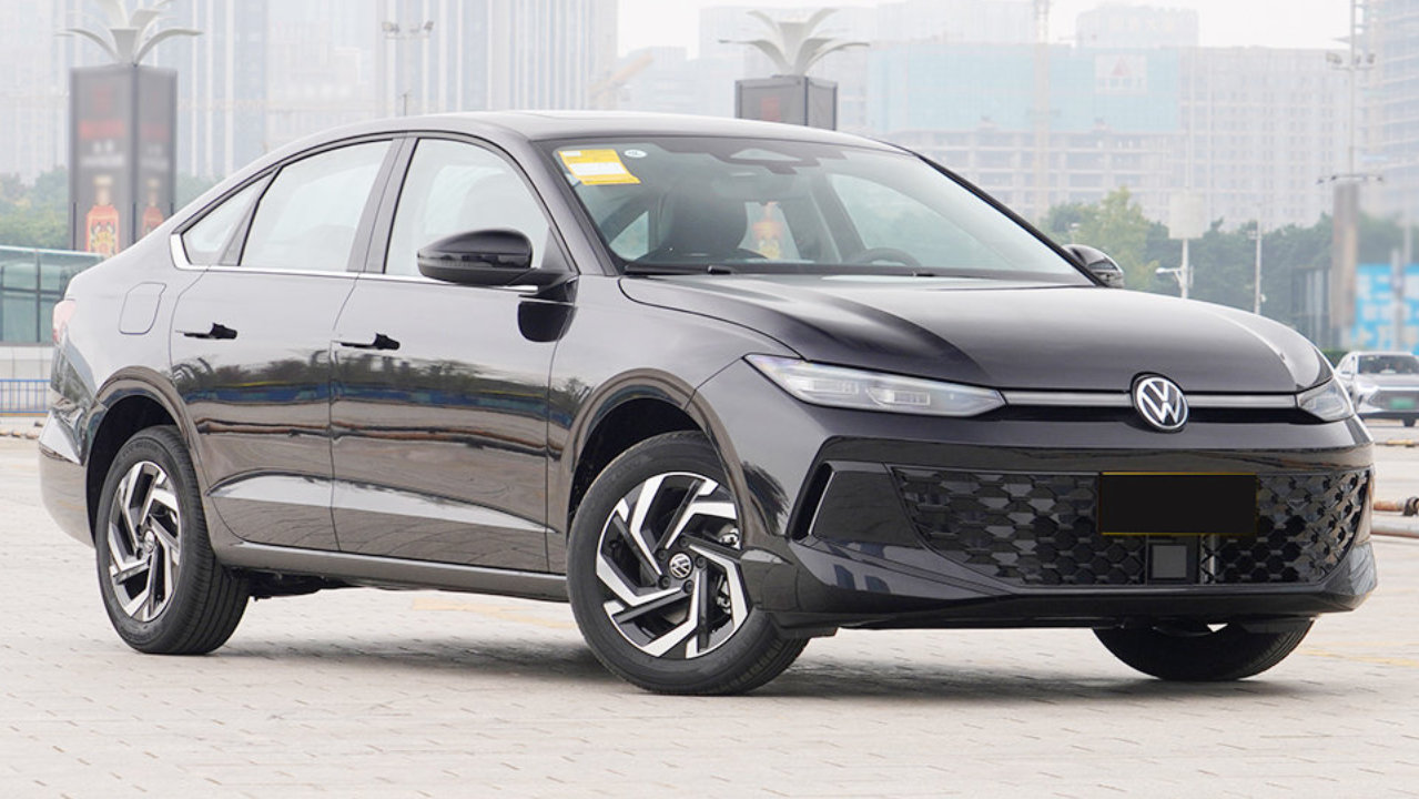 太卷了！限时8.88万起，新款大众朗逸Pro上市，双前脸，两种动力