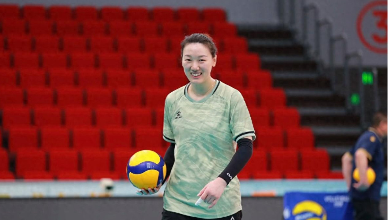 罕见！女排赛场现11-19超级逆转，全运亚军喜添3大惊喜，北京首胜