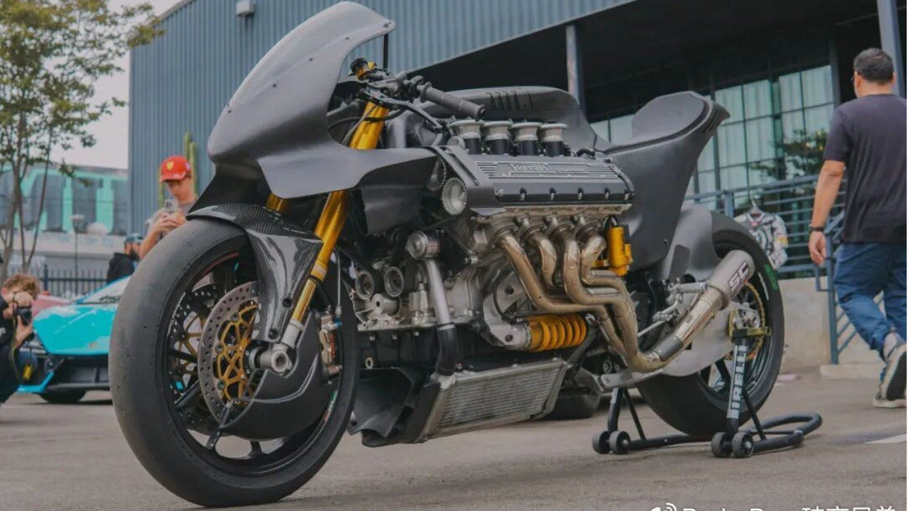 把法拉利V8引擎装在摩托车上是怎样的体验？