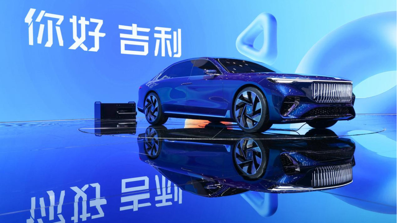 吉利汽车智电转型再提速：原生架构与新一代混动双轮驱动
