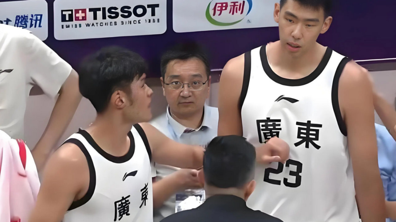 场均6+3！全运会都打不明白，阿联接班人逃出杜锋魔爪也难成大器