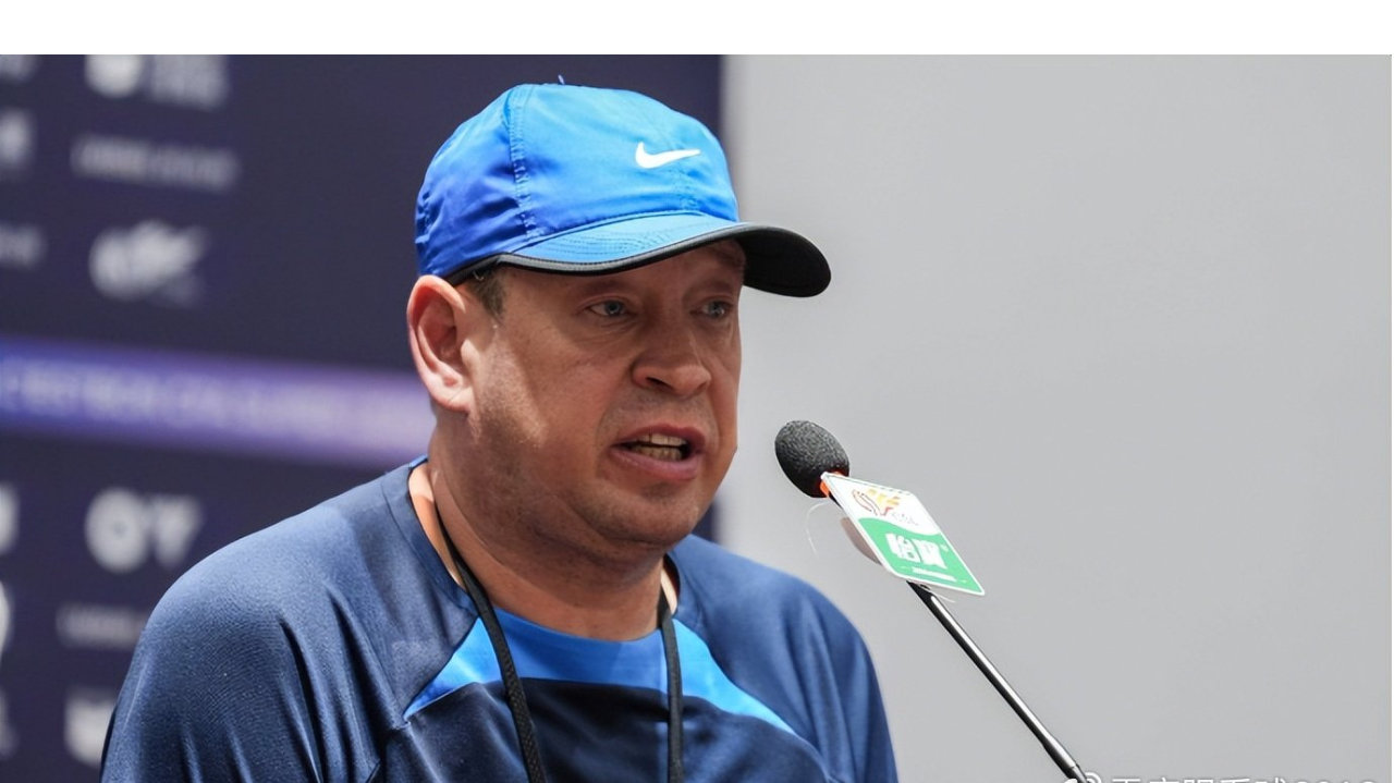 怀才不遇！昔日当红国脚沦为申花摆设，打算走人，或转投中甲闯荡