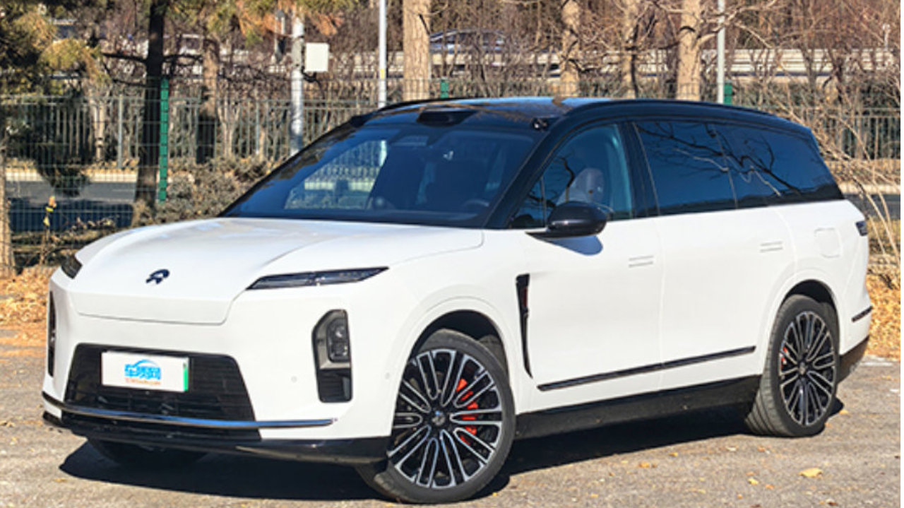 打破常规的多维度升级 试驾全新蔚来ES8