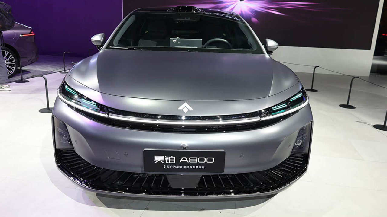 广汽全新C级轿车，昊铂A800将上市，车长5130mm，纯电续航178km