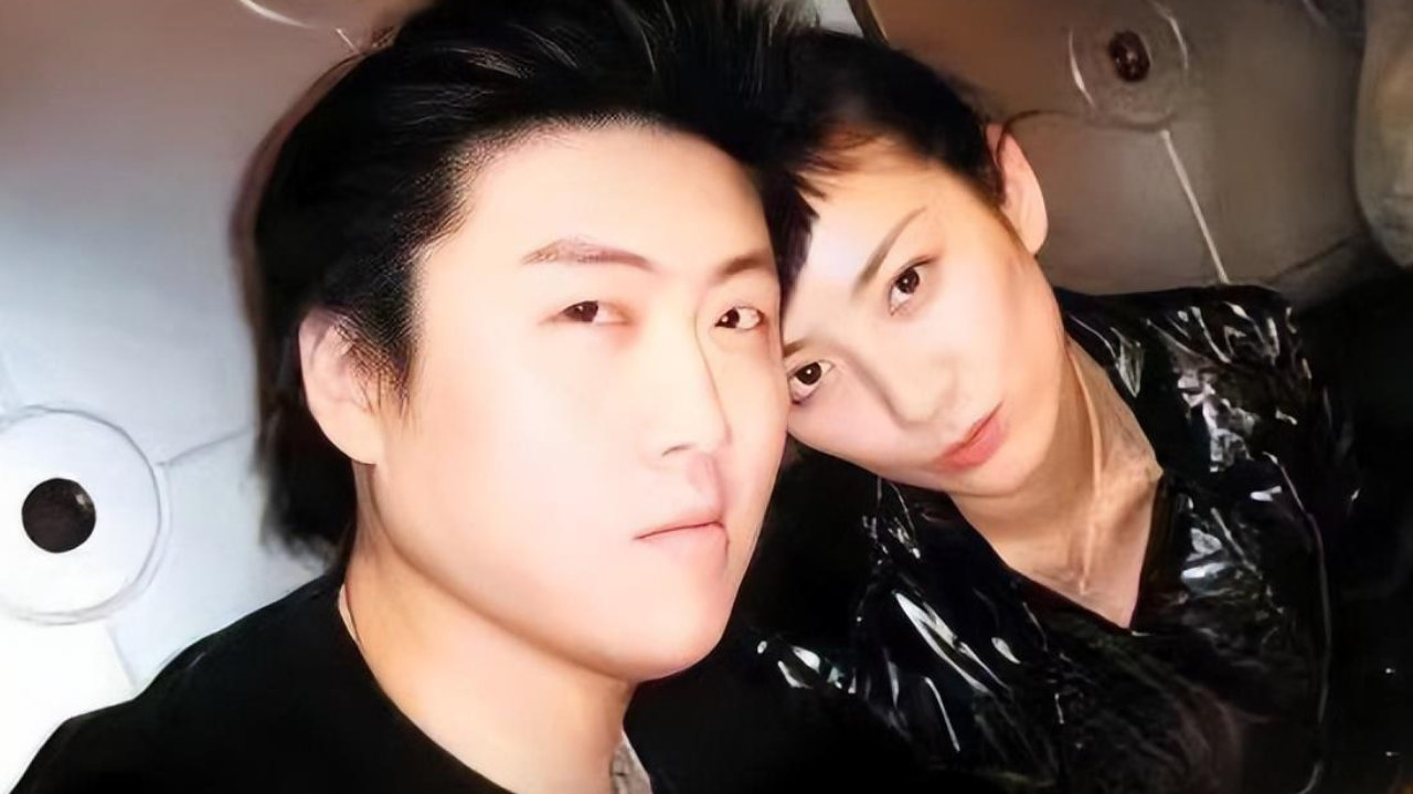 杜江发文激动庆祝妻子获奖，首次公开昵称，霍思燕旗袍造型优雅