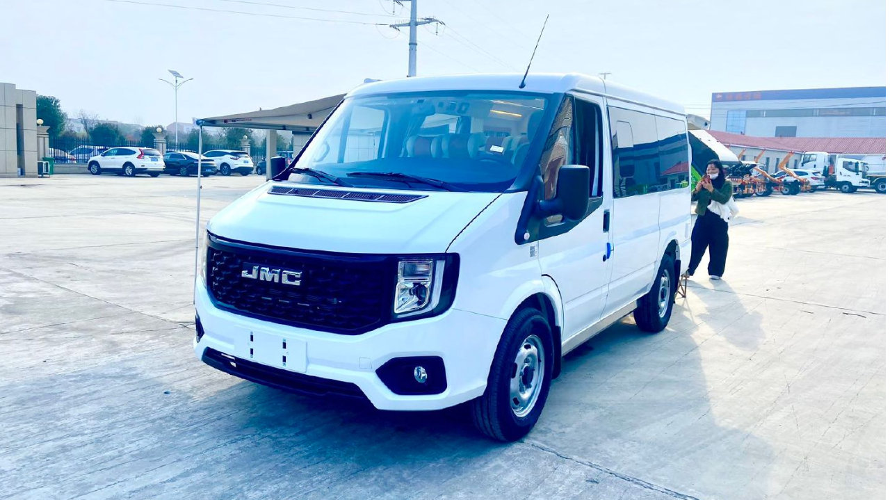 江铃福顺，十万级起顶配宿营车还能下地库，3月6日亮相成都房车展