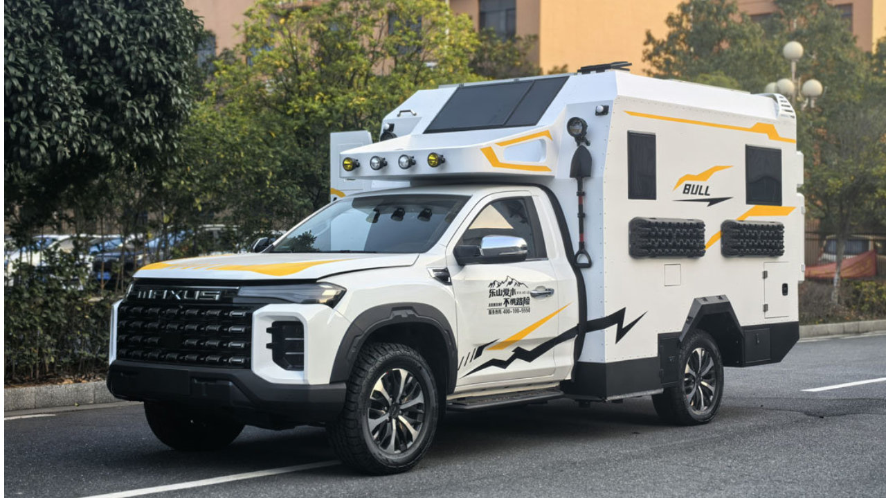 既强又大还玩穿越，霞客乐星际H机甲牛，3月6日亮相成都房车展