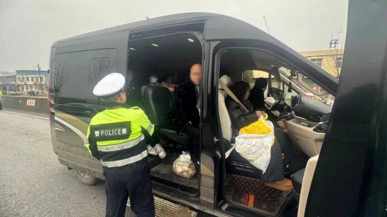 非法改装、非法营运、超员......安全底线不可逾越！