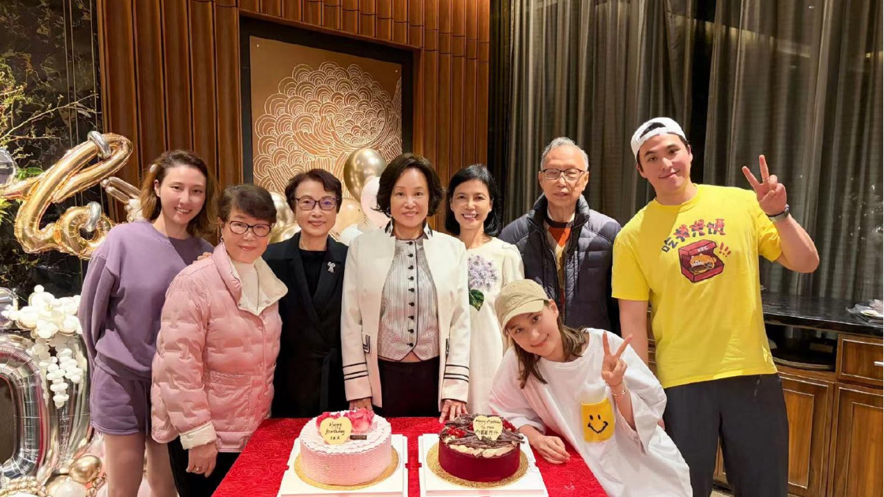 赌王三太生日，窦骁依然缺席，但不影响夫妻的感情