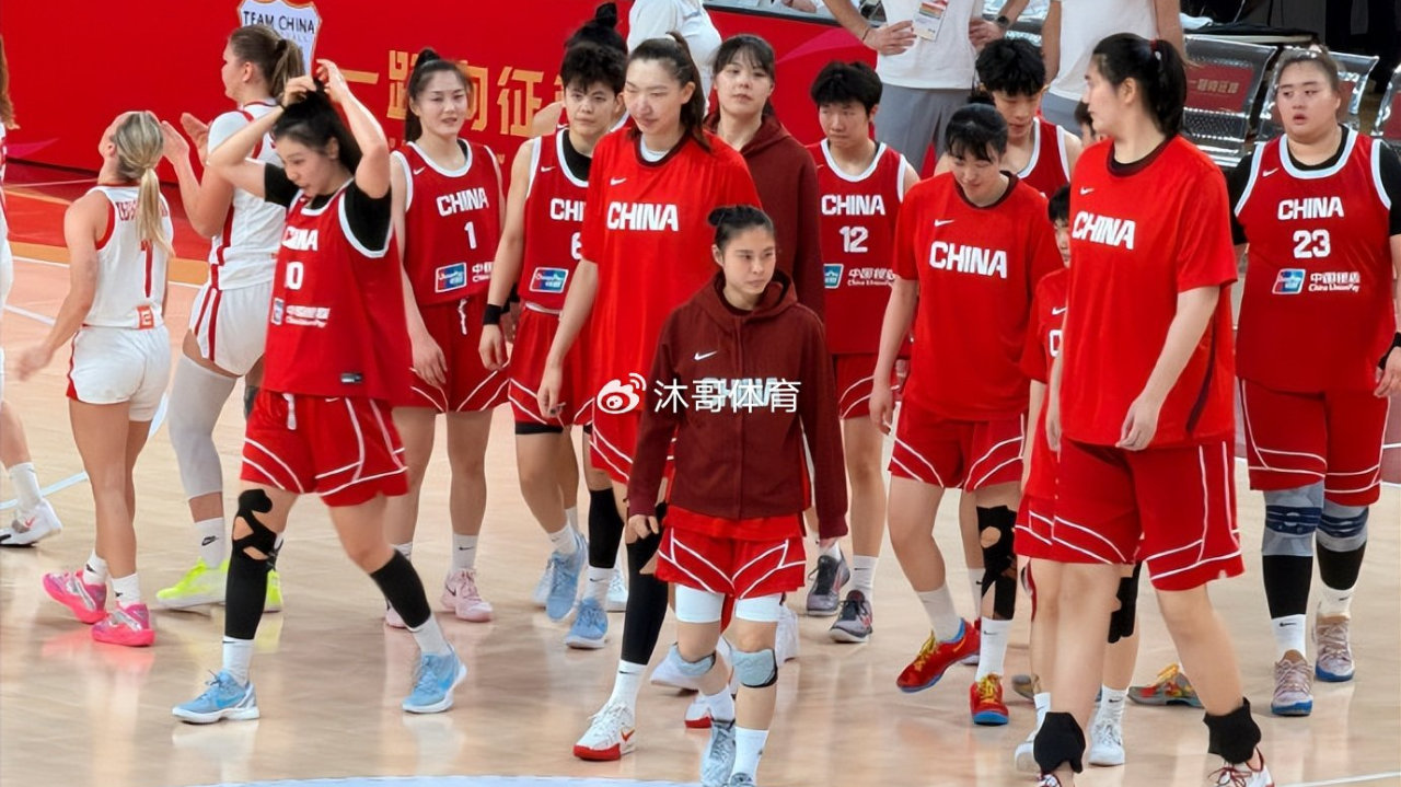 韩旭李月汝回归助中国女篮武汉主场完胜捷克 热身赛豪取5连胜圆满收官