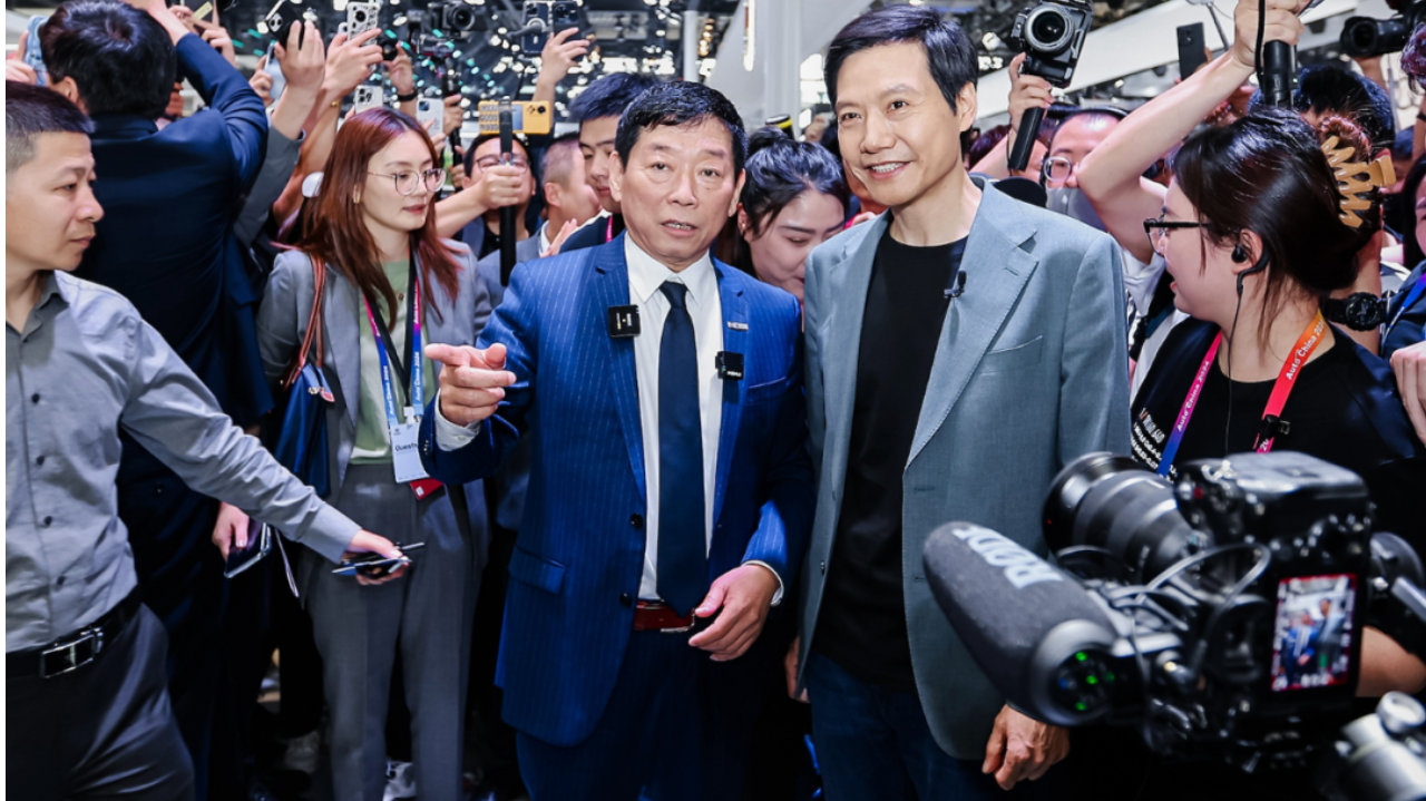 魏建军与雷军，车圈“舆论课”的正反案例