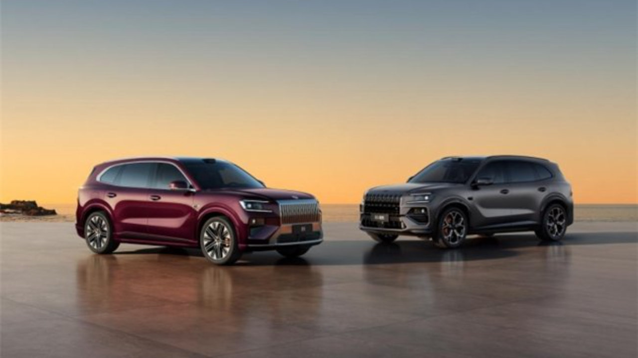 极氪8X预售37.68万起，嫌贵的人，可能还没看懂它的技术账本