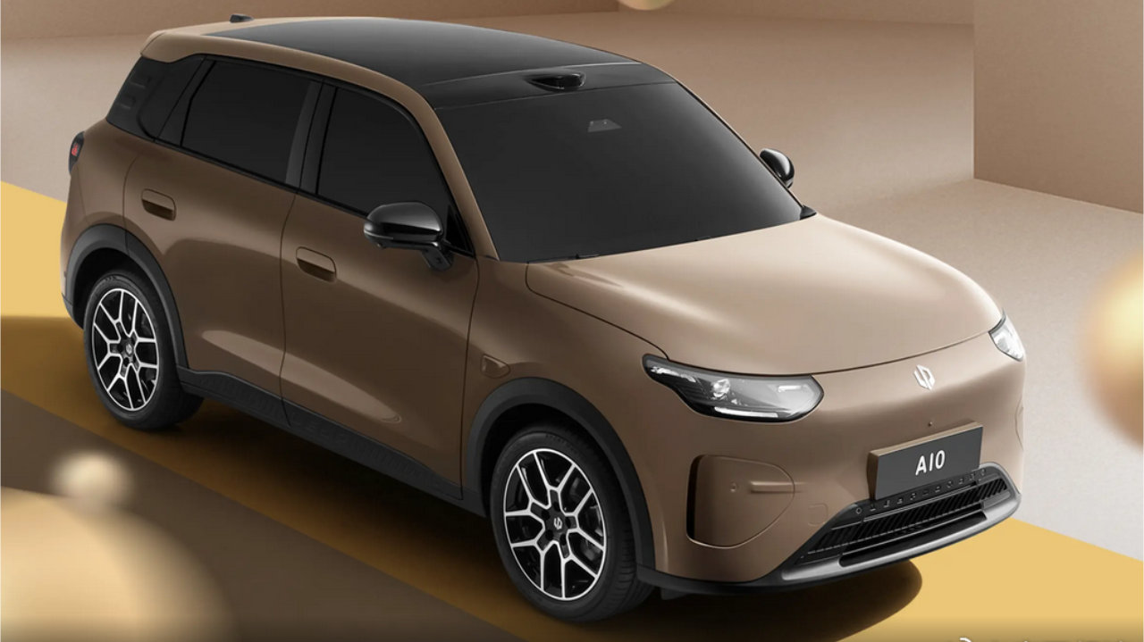 定位小型纯电SUV，零跑A10上市