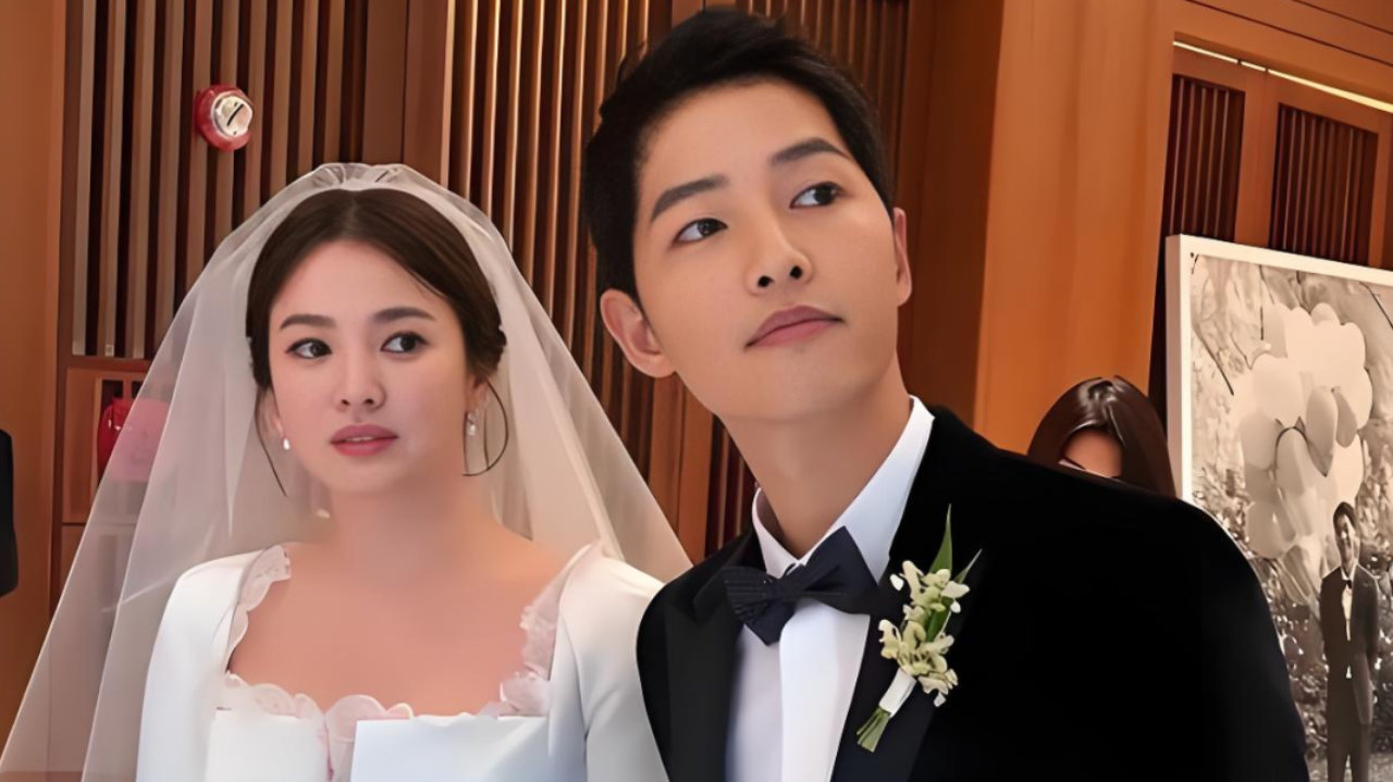 40岁宋仲基近况曝光!与宋慧乔离婚已经7年,娶英国美女婚姻幸福 40岁宋仲基近况曝光!与宋慧乔离婚已经7年,娶英国美女婚姻幸福