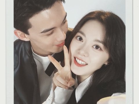 《在暴雪时分》七夕“发糖” 吴磊赵今麦甜蜜自拍