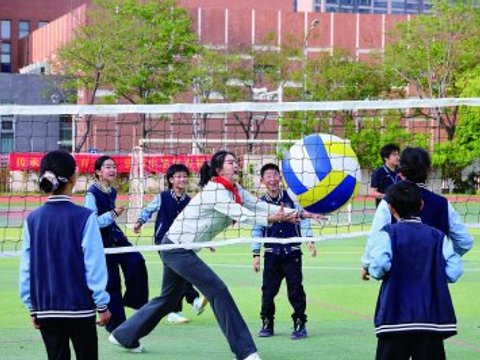 女排奥运冠军来了！