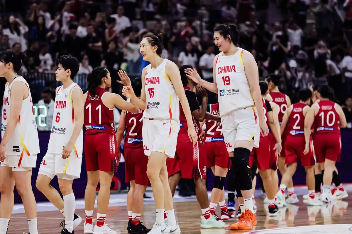 李梦无缘，女篮12人名单官宣，5人离队，刘禹彤落选，王思雨回归