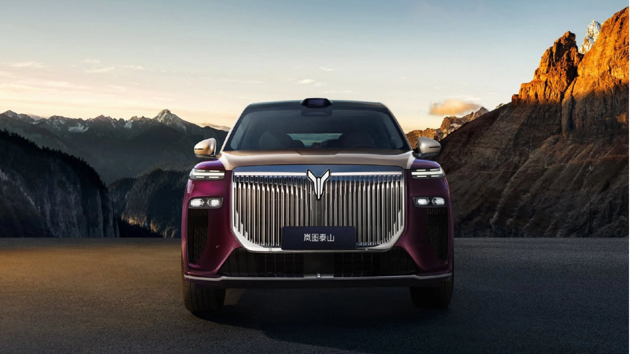 岚图泰山问鼎风云车，不只是奖项更是中国豪华SUV价值锚点的重塑