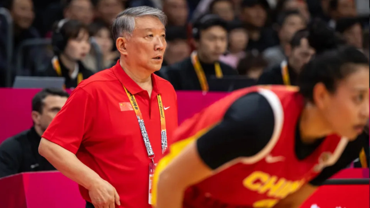 再漂亮也不能要了！李梦替代者5战合计17中4，球迷：世界杯别带她