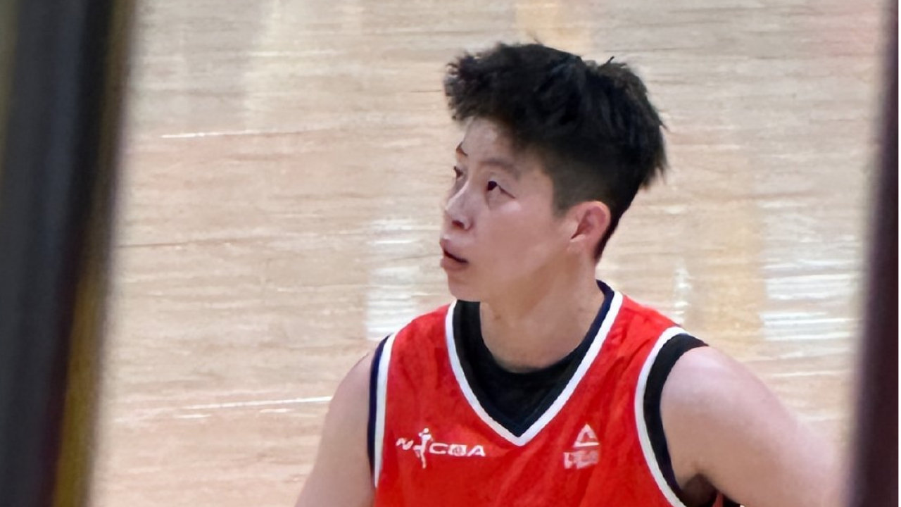 轰13+13引五人上双！1.7米女篮王牌又冒尖 宫鲁鸣拒选她后悔吗？