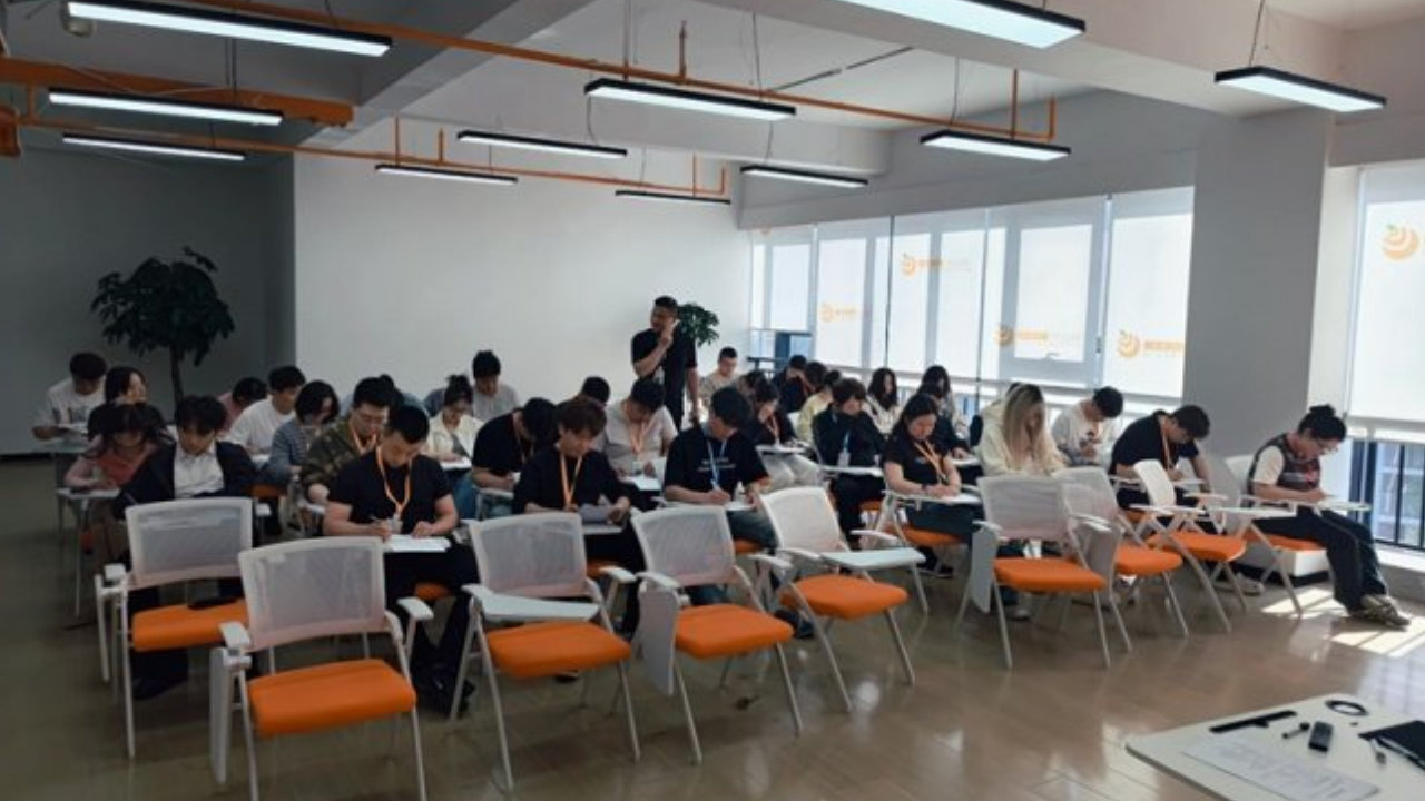 知橙云四大核心优势,重新定义企业认证与科创申报服务 知橙云四大核心优势,重新定义企业认证与科创申报服务