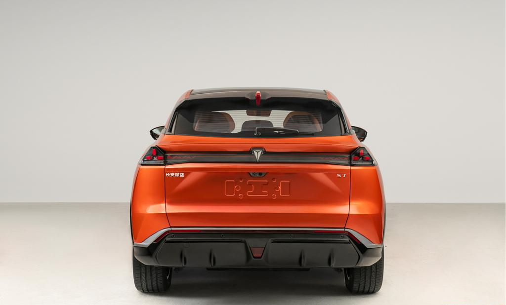 深蓝、阿维塔齐发力,长安汽车2023年7款重磅新车,新能源是王道