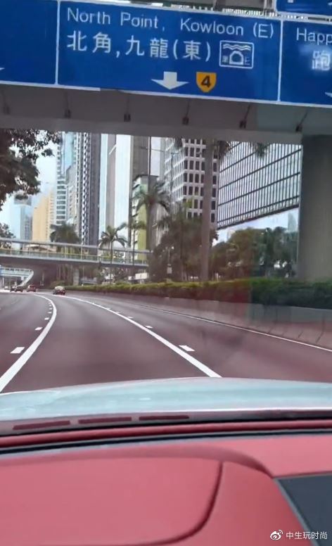 吕良伟与杨小娟的爱情长跑22载，揭秘杨小娟支持丈夫翻身成功的秘诀！-杨小娟和吕良伟结婚视频