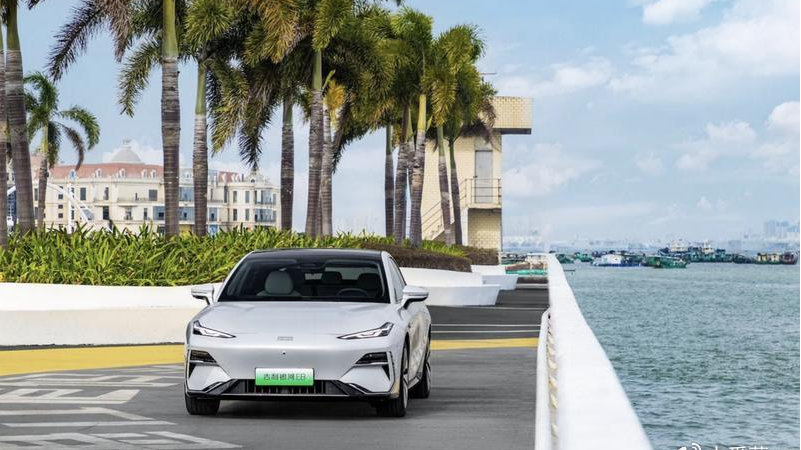 20万纯电轿车集体失宠！为什么高端消费者越来越抵触电动车？